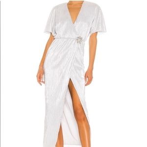 NWOT House of Harlow x REVOLVE Pleated Sabrina Dress Metallic Silver S